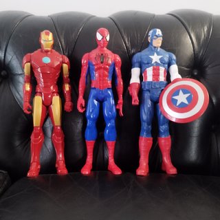 Muñecos Superhéroes Articulados 30cm