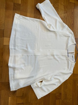Blusa blanca de mujer talla L nueva sin utilizar
