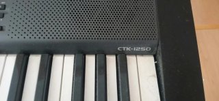 Teclado Casio CTK-3500 con soporte