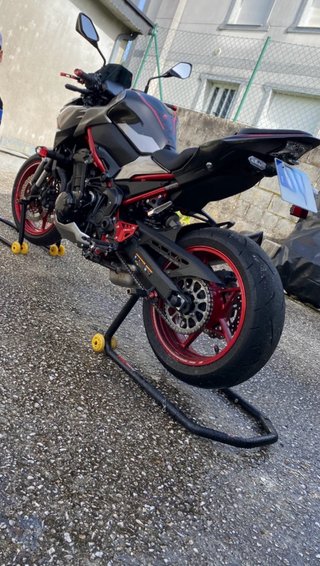Kawasaki Z900 FULL