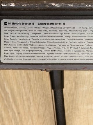 Xiaomi Mi Electric Scooter 1S + cargador