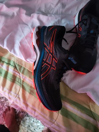 Zapatillas Asics Gel Negras y Naranjas