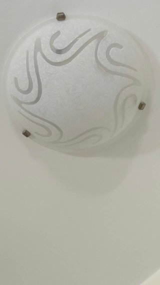 Lampadario in vetro bianco trasparente