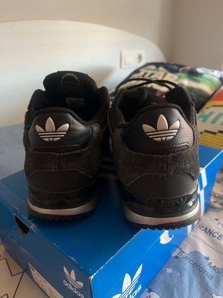 Zapatillas Adidas ZX 750 Negras