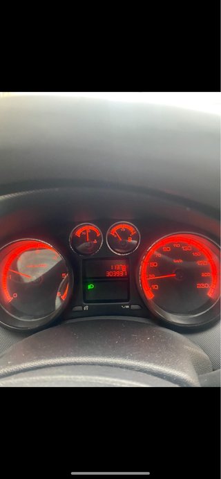 Peugeot 308 Plata