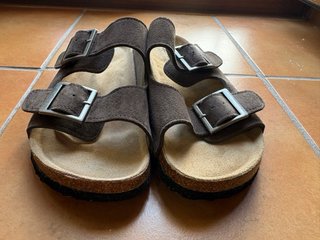 Chanclas GoSoft Marrón Hebillas Ajustables t.42-43