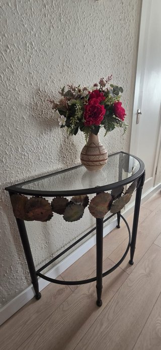 Mesita recibidor cristal y metal