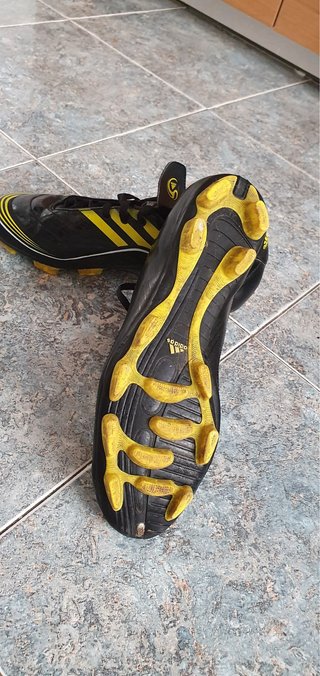 Zapatillas Fútbol Niño Adidas y Nike