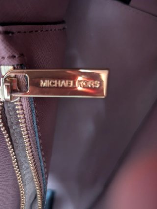 Bolso Michael Kors Negro y Dorado Original