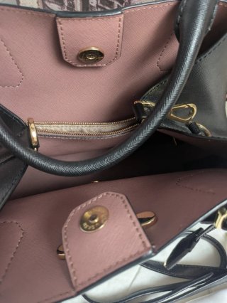Bolso Michael Kors Negro y Dorado Original