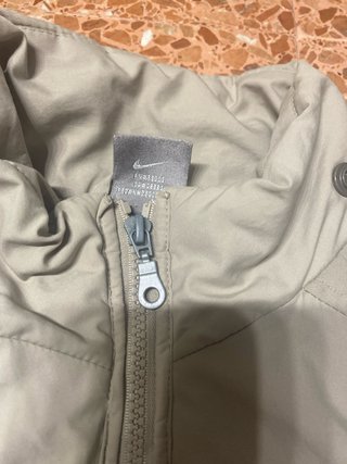 Chaqueta Nike Beige Talla S/M