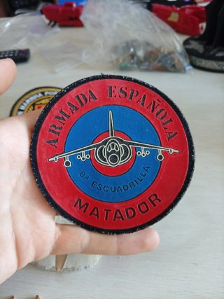 Lote de 12 Parches y 5 Insignias Militares