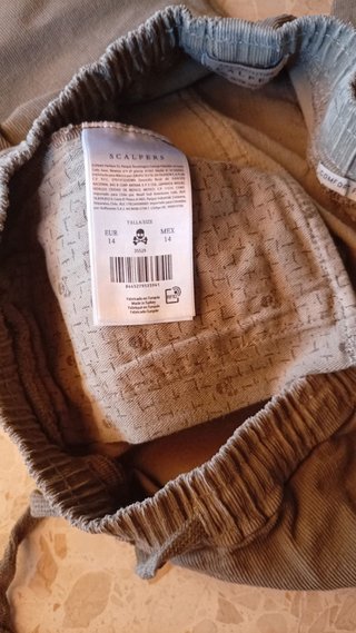 Pantalón pana Scalper marrón. Talla 14
