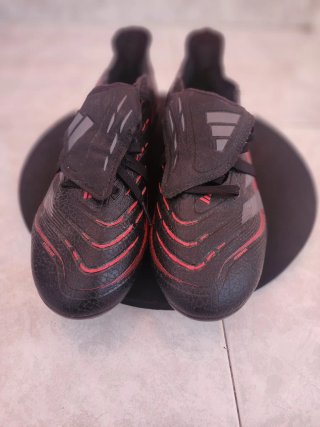 Botas de fútbol Adidas Predator talla 43