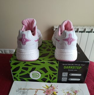 Zapatillas deportivas blancas fucsia 39 DE 110.99€