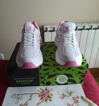 Zapatillas deportivas blancas fucsia 39 DE 110.99€