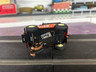 Land Rover STS Scalextric Naranja