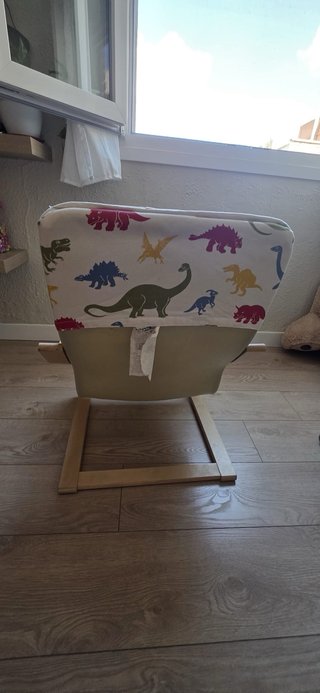 Silla mecedora IKEA infantil