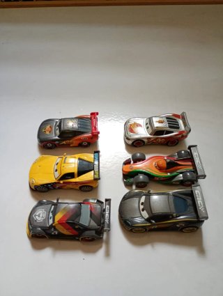 Coches Rayo McQueen y amigos