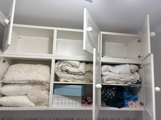 Módulos de pared Ikea blancos