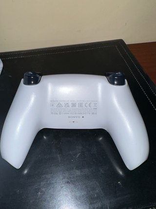 PS5 Slim Digital 1TB + Mando Blanco