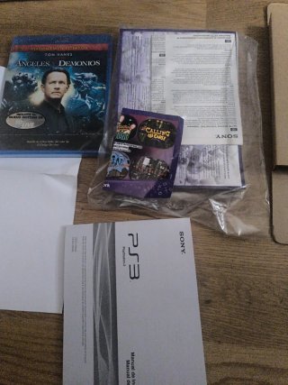 Caja PS3 con Accesorios