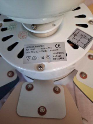Ventilador de techo multicolor