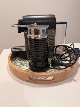 Macchina da caffè Nespresso e schiumalatte
