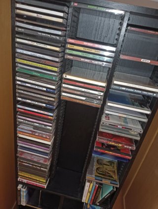 Mueble para CDs de madera negro