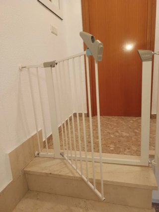 2 Barreras de seguridad escaleras marca Lindam