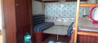 Caravana plegable Esterel Hergo con accesorios.