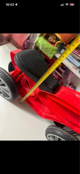 Moto de juguete roja para niños
