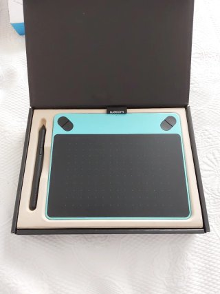 Tableta Gráfica Wacom Intuos Art Negra