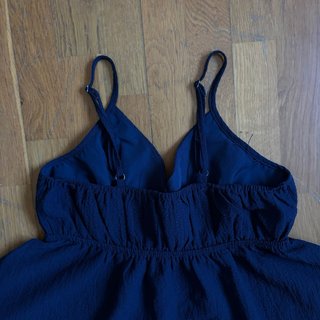 Blusa azul bordada