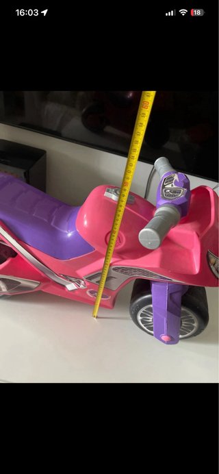 Moto de juguete trike rosa y morada