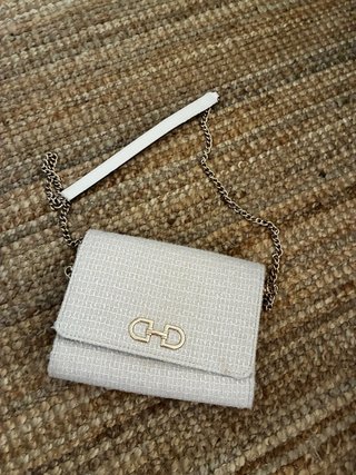 Bolso fiesta H&M beige y dorado