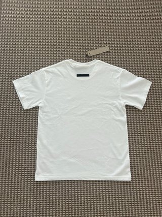 Camiseta ESSENTIALS Blanca Talla S