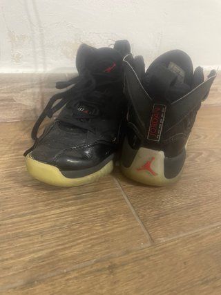 Jordan 5 Retro Negro/Rojo