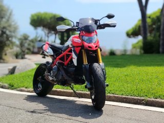 Ducati Hypermotard SP Roja y Blanca