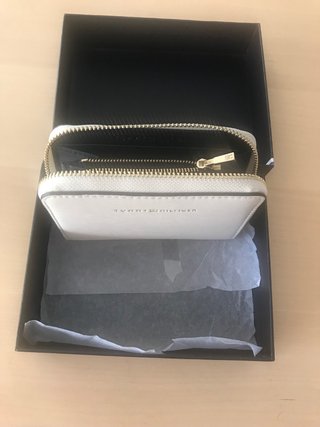 Cartera Tarjetero Tommy Hilfiger Blanca