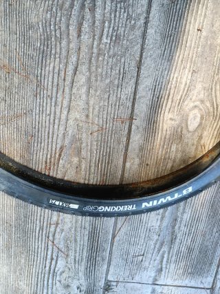 Cubierta Btwin Trekking Grip 26x1.75
