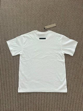 Camiseta Essentials Blanca Talla S
