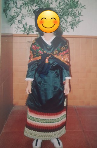 Traje de Manchega niña