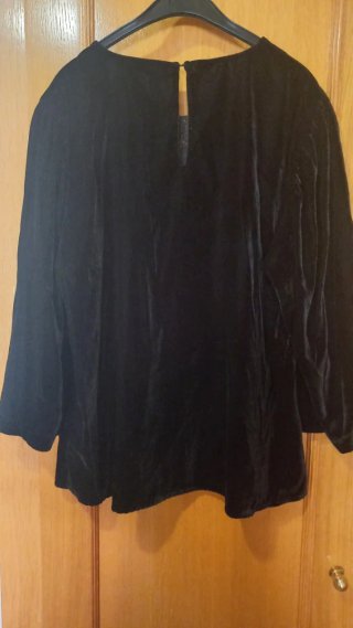 Blusa Zara Terciopelo Negro