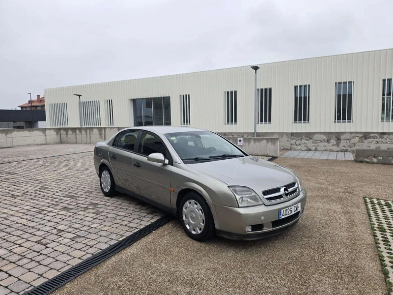 Opel Vectra 2003 - foto 1