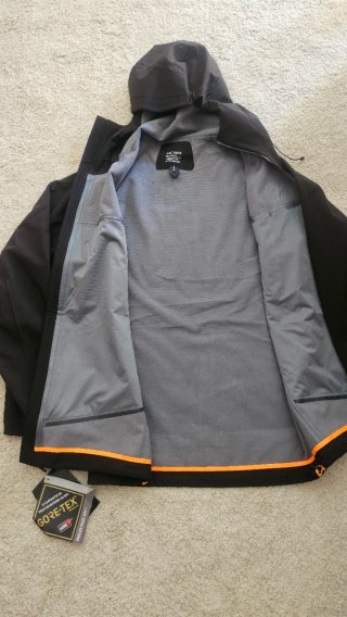 Chaqueta Arc'teryx Gore-Tex Negra