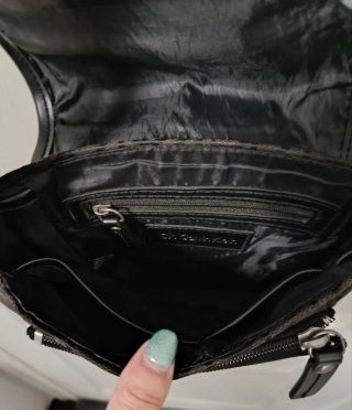 Bolso bandolera Calvin Klein marrón y negro