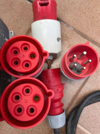 Enchufe Industrial Rojo 5P 32A 400V IP44