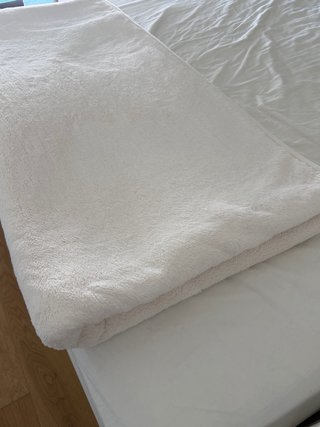 Manta Zara Home Beige/Blanco