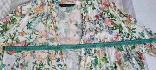 2 camisas con estampado diferente